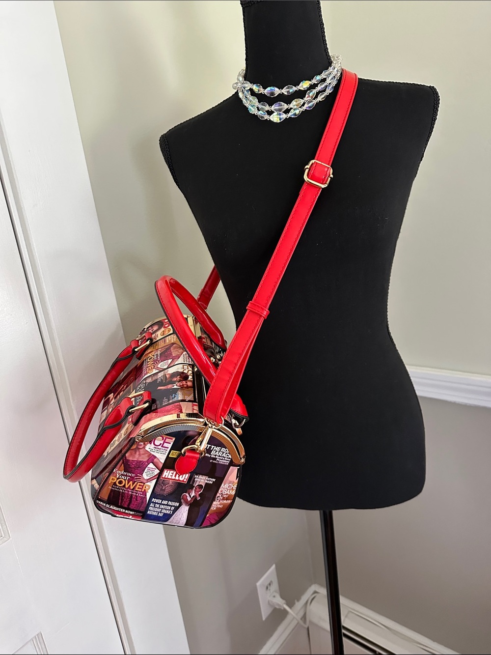 Michelle Obama Magazine Cover Handbag- Everyday Statement Bag - Picture 8 of 15